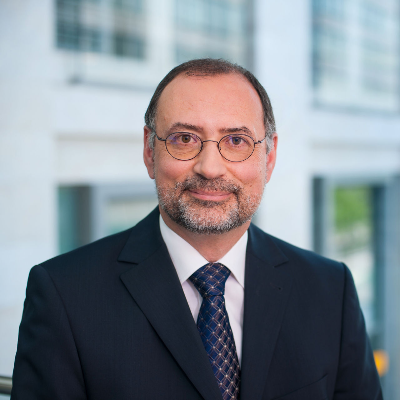 Santiago Ramirez Ponce Abteilungsleiter Auslandszahlungsverkehr/Dokumentengeschäft