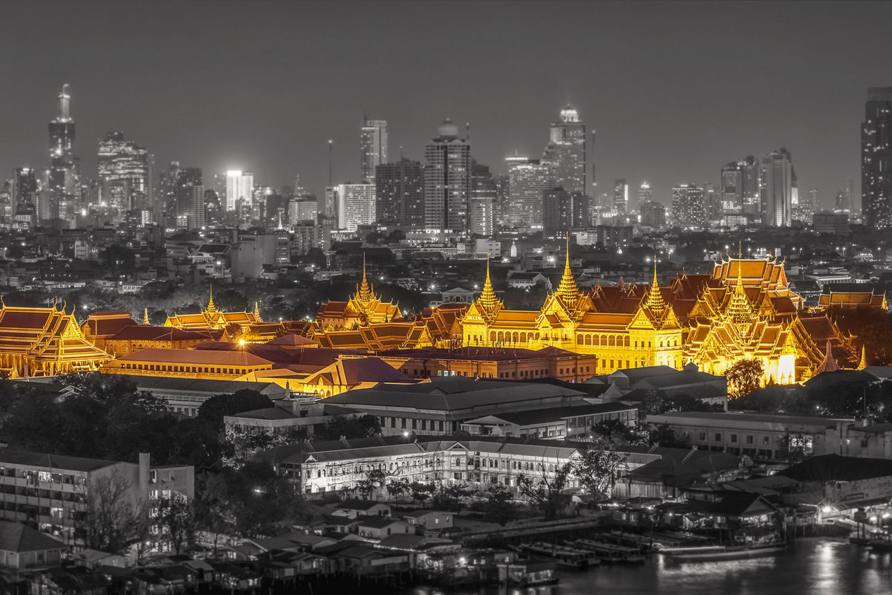 Ein Foto von Bangkok bei Nacht. 