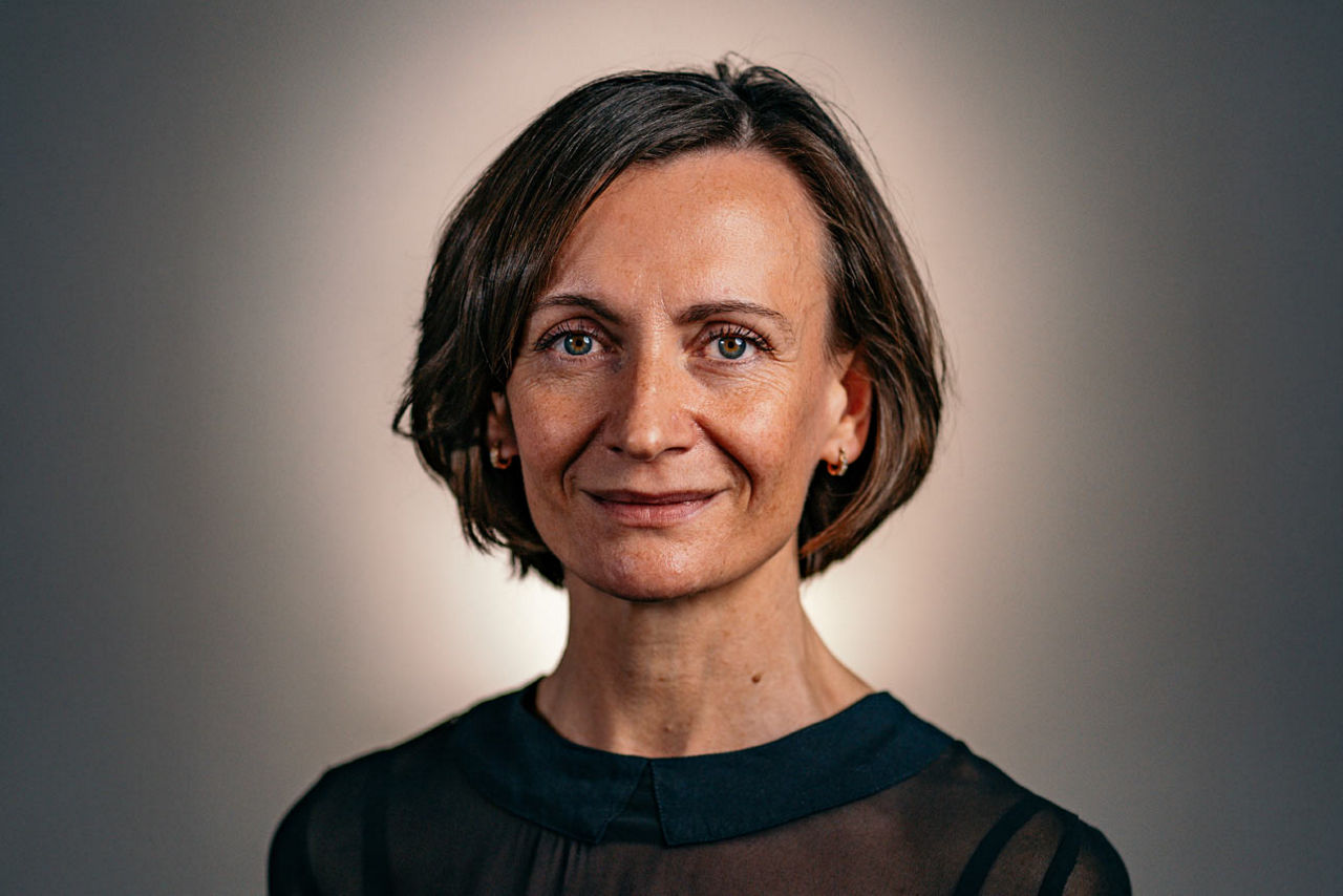 Mitarbeiterin der Abteilung Unternehmenskunden