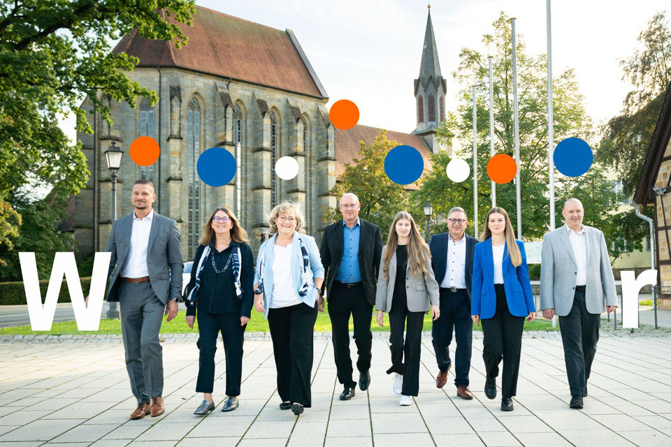 Das Team der Filiale freut sich auf seine Kunden