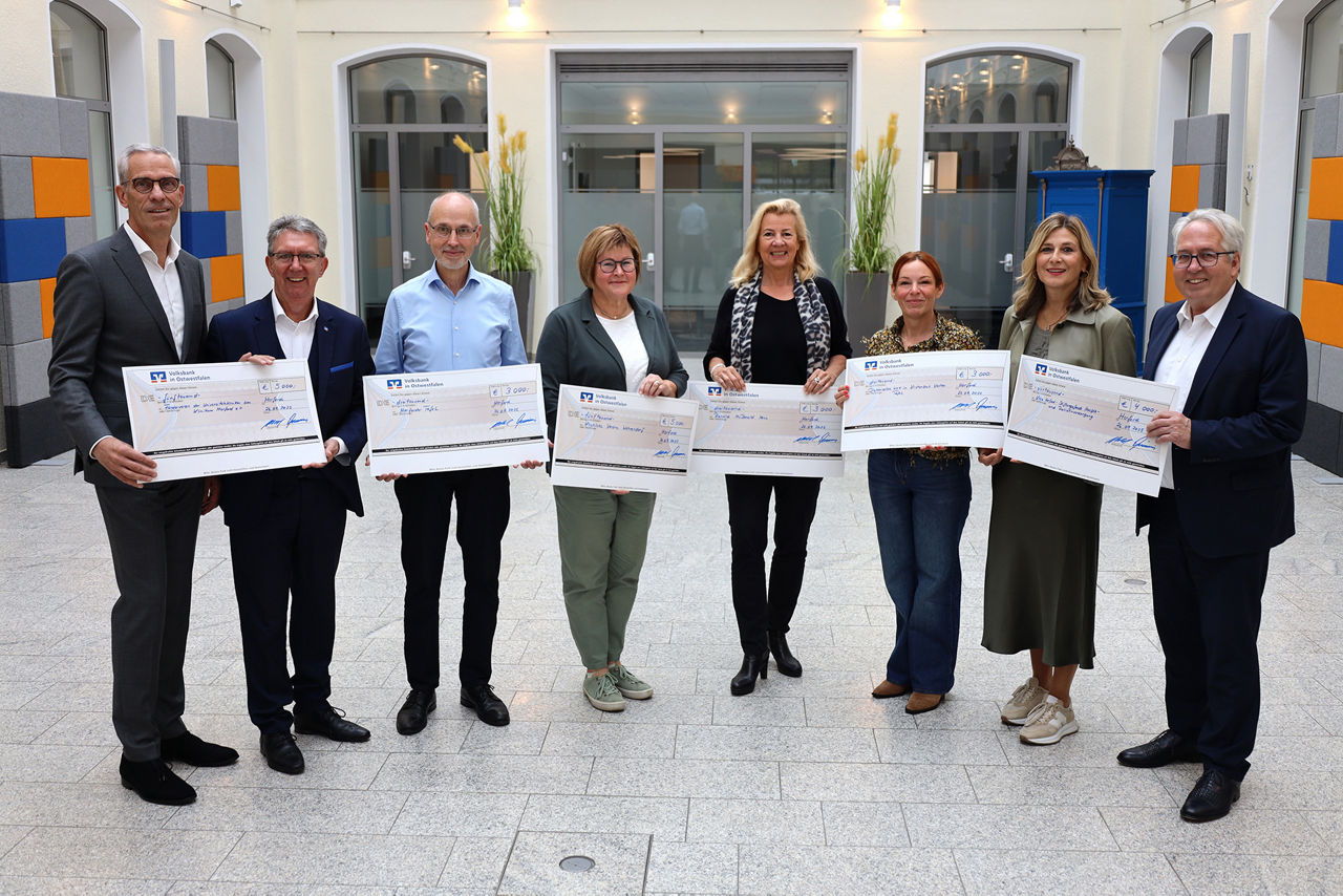 Spendenübergabe Volksbank-Stiftung anlässlich Verabschiedung Kämmerling