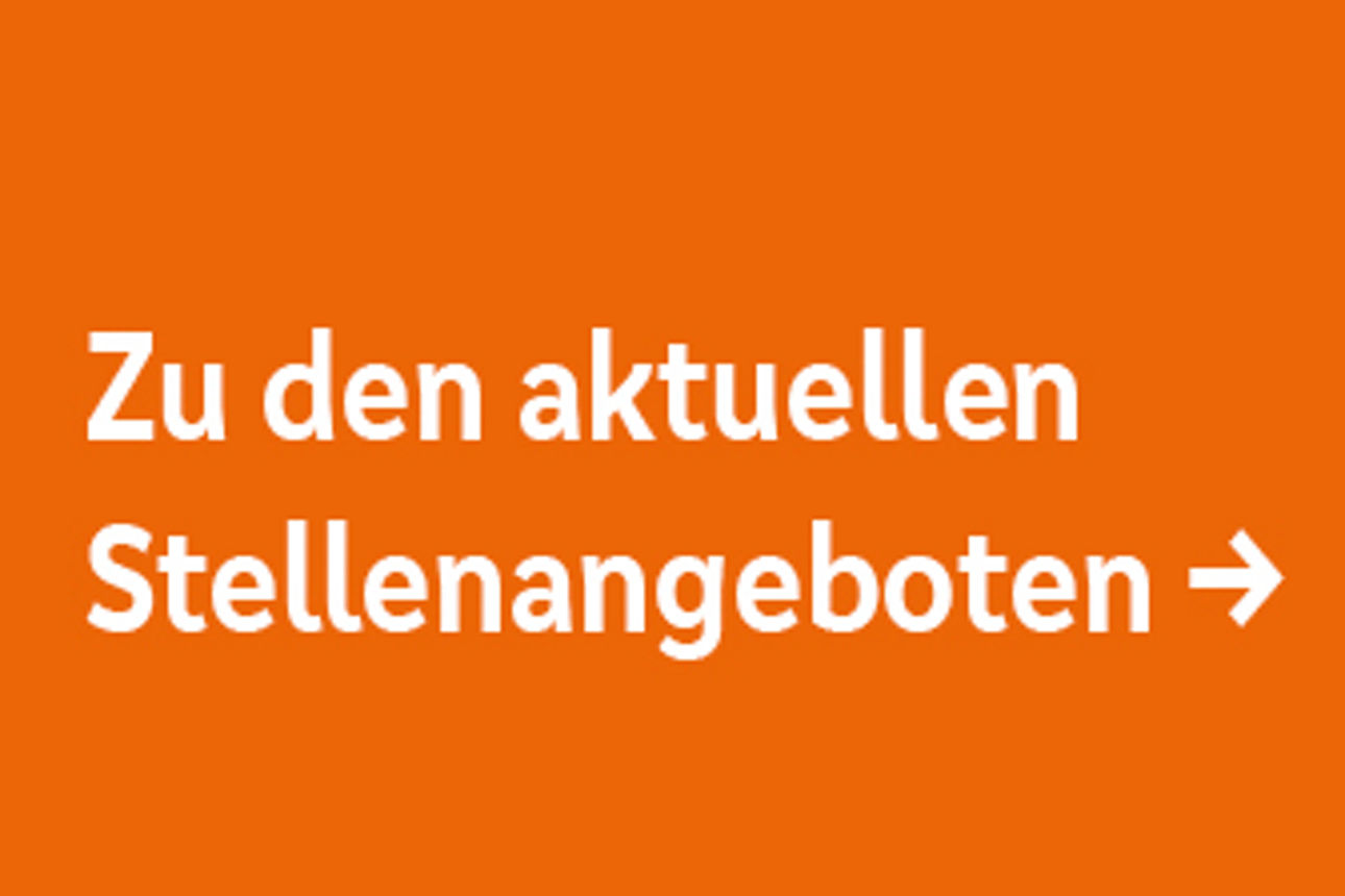 Banner in orange mit Text: Zu den aktuellen Stellenangeboten 