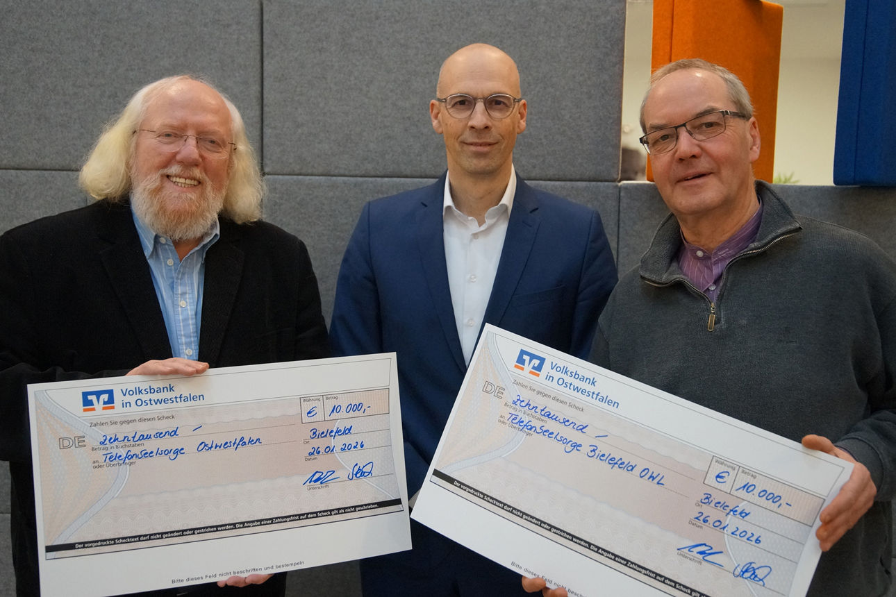 Spendenübergabe an die Telefonseelsorgen