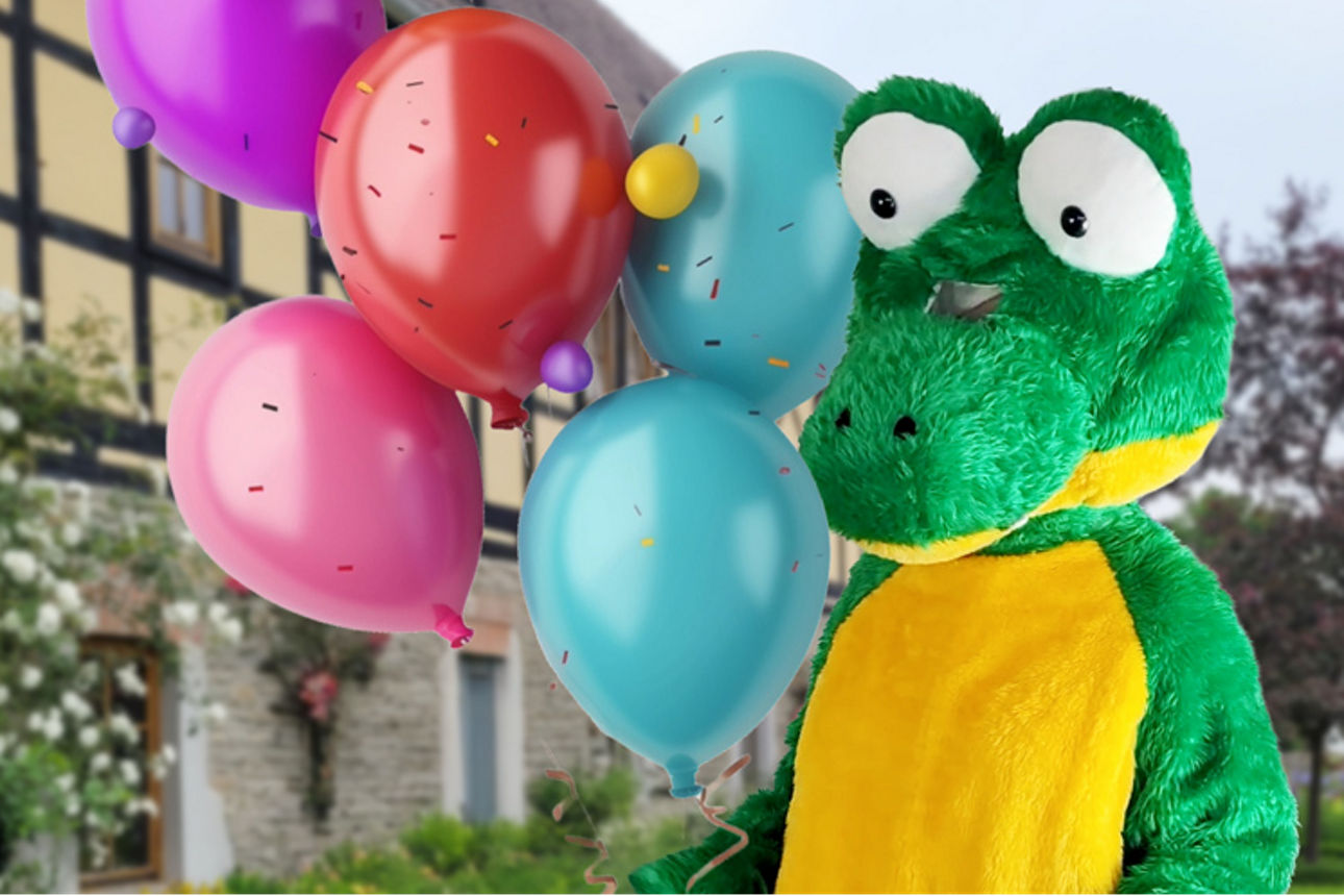 Unser Kroko "Tut nix" mit Luftballons