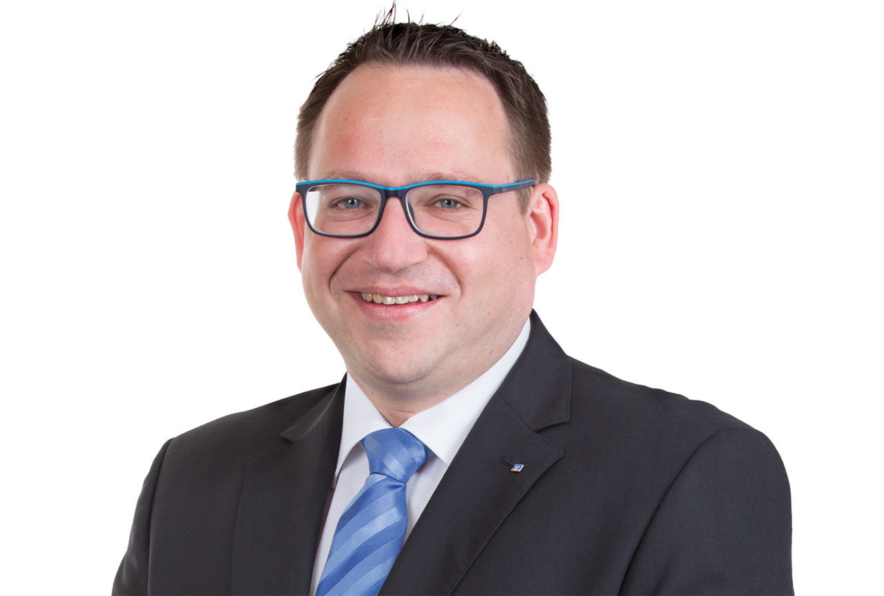 Thomas Becker, Kundenberater