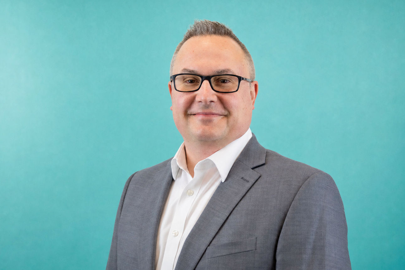 Porträt von Thomas Truhöl - Teamleiter Vermittlerbetreuung bei der VR RegionalBank