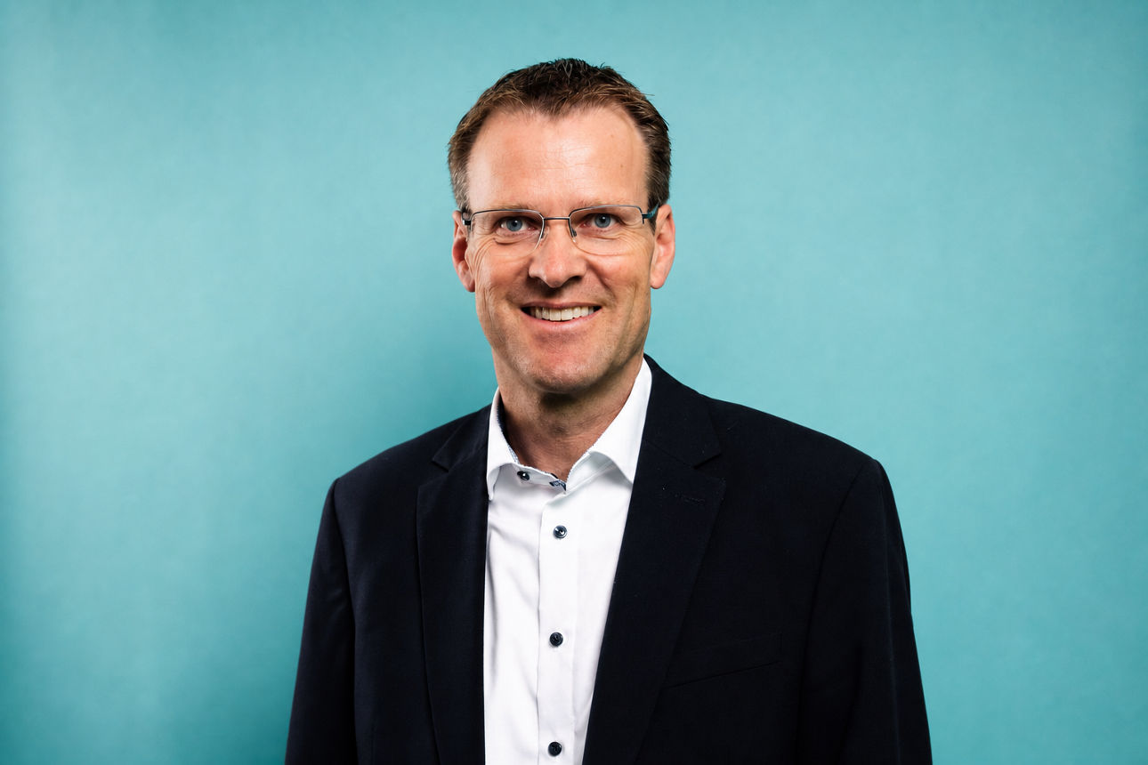 Porträt von Tobias Abel - Abteilungsleiter Oberer Mittelstand & Unternehmenskunden bei der VR RegionalBank