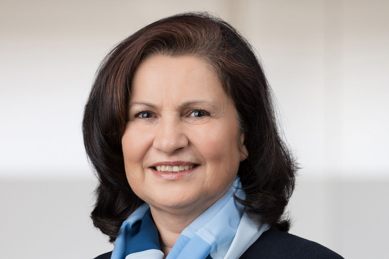 Silvia Tremmel, Personalreferentin