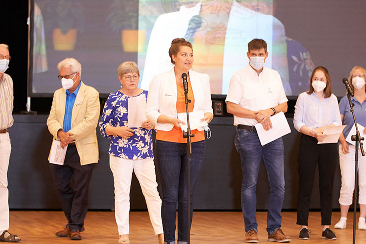 Gruppe auf der Bühne