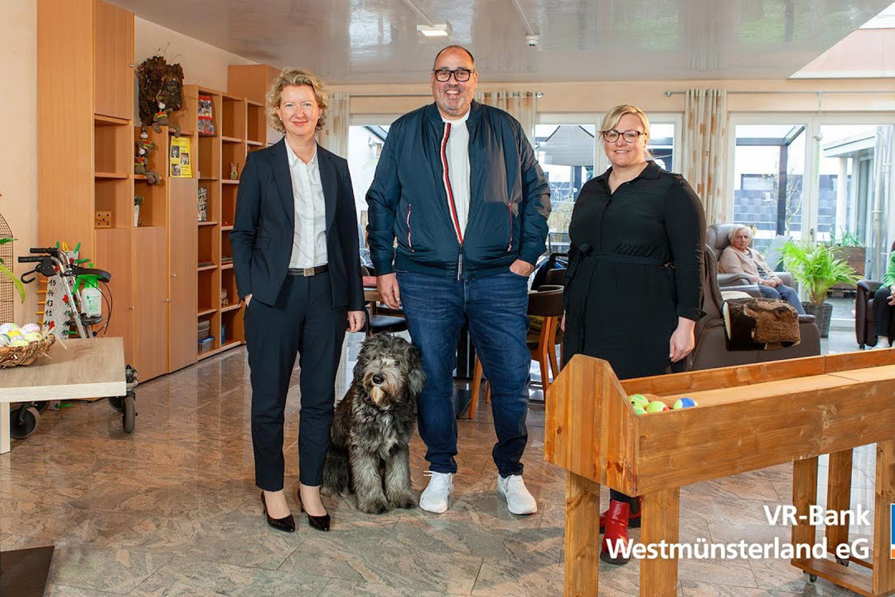 Dirk Wörmer, Miriam Knauer und Melanie Arend im Gespräch