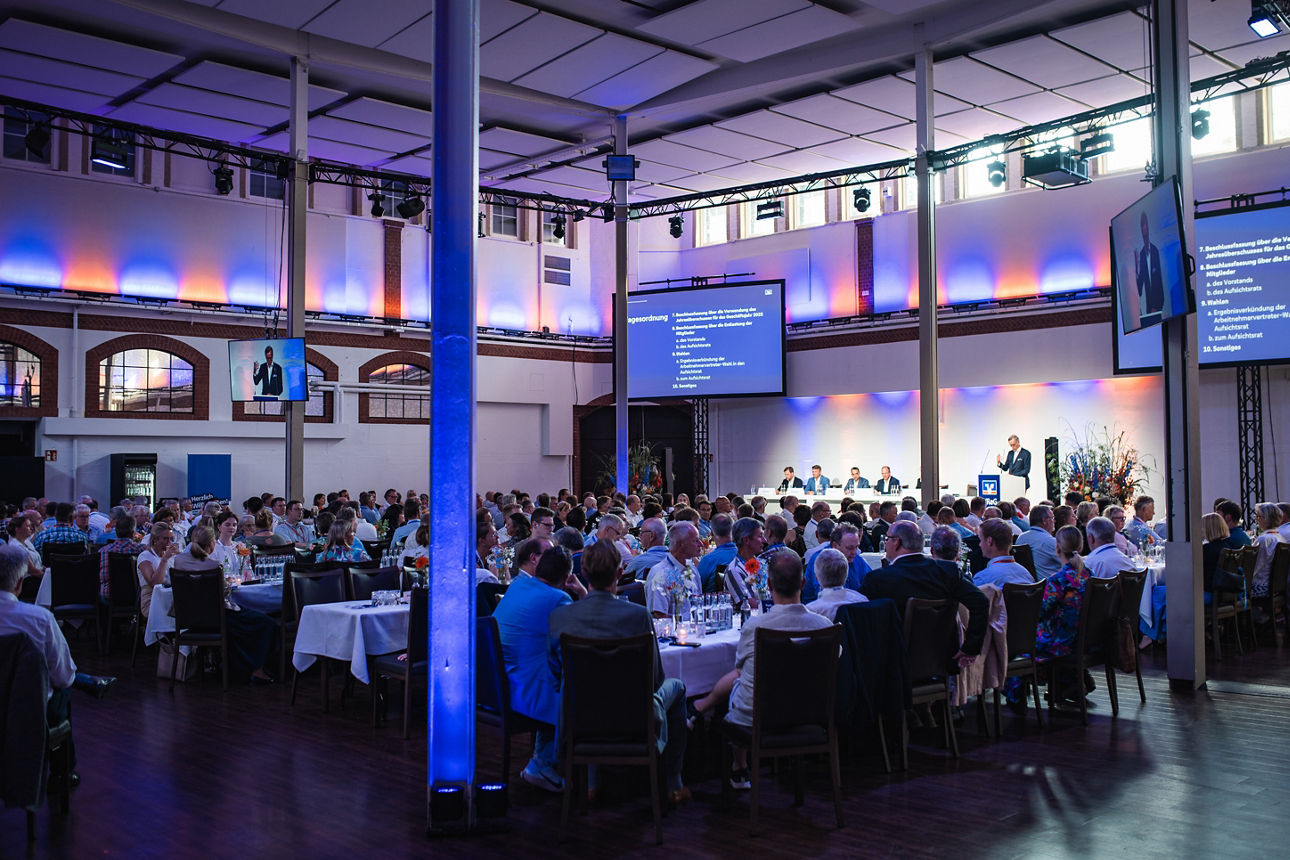 Zahlreiche fanden sich zur Vertreterversammlung 2026 in der Hagenbeck'schen Dressurhalle in Hamburg ein