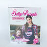 Bild vom Kochbuch Sallys Rezepte für Kinder. Abgebildet ist Sally und ein Kind beim Backen.