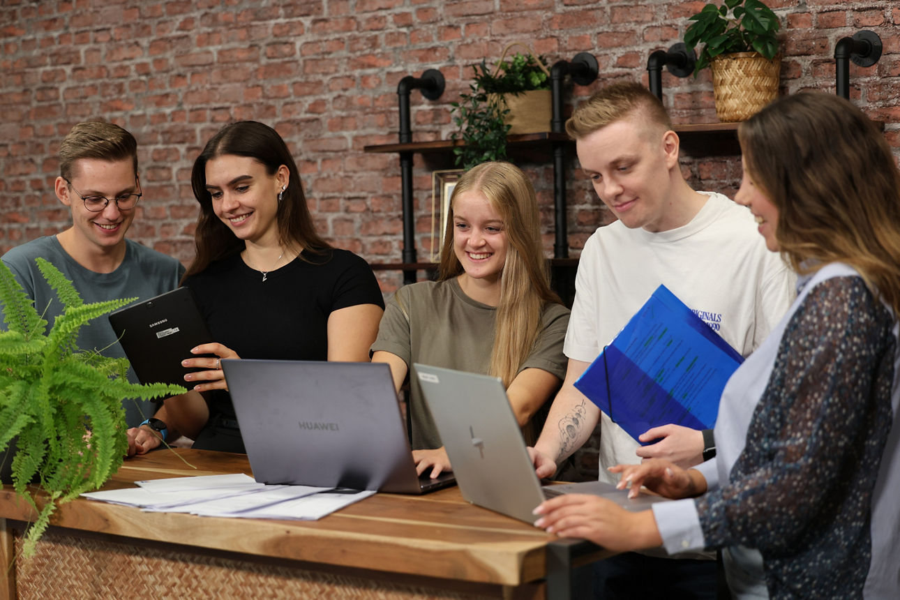 Personen am Arbeiten