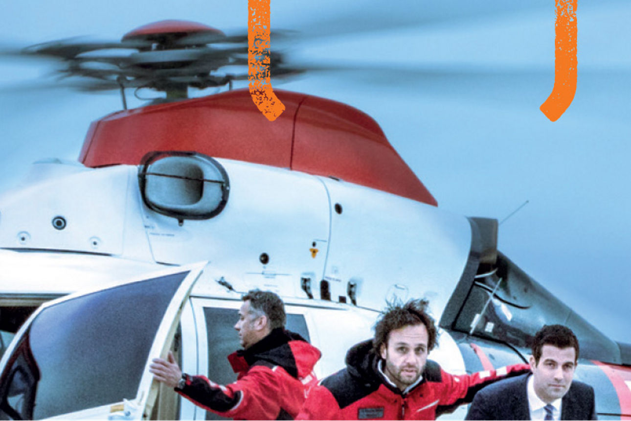 Fotografie vom Rettungshubschrauber und Rettungsdienstler