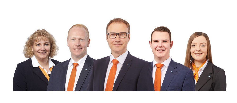 Fotografie der akutellen Vorstandsmitglieder von Herz und Hand