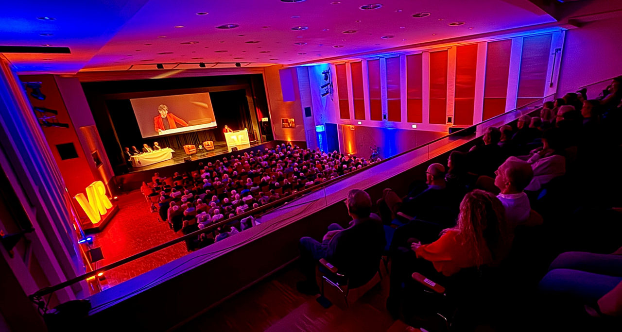 Volle Stadthalle in Bad Hersfeld
