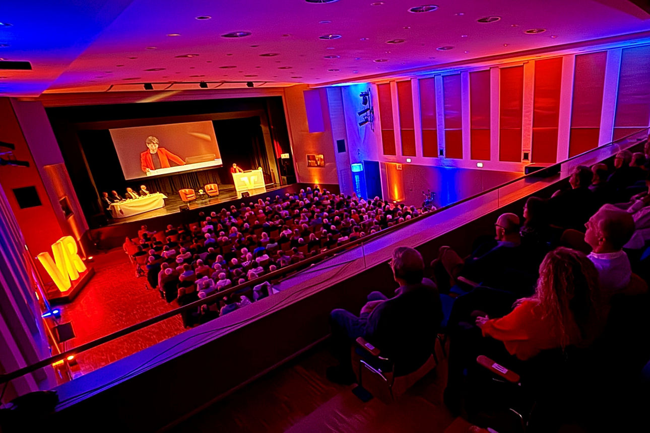 Volle Stadthalle in Bad Hersfeld
