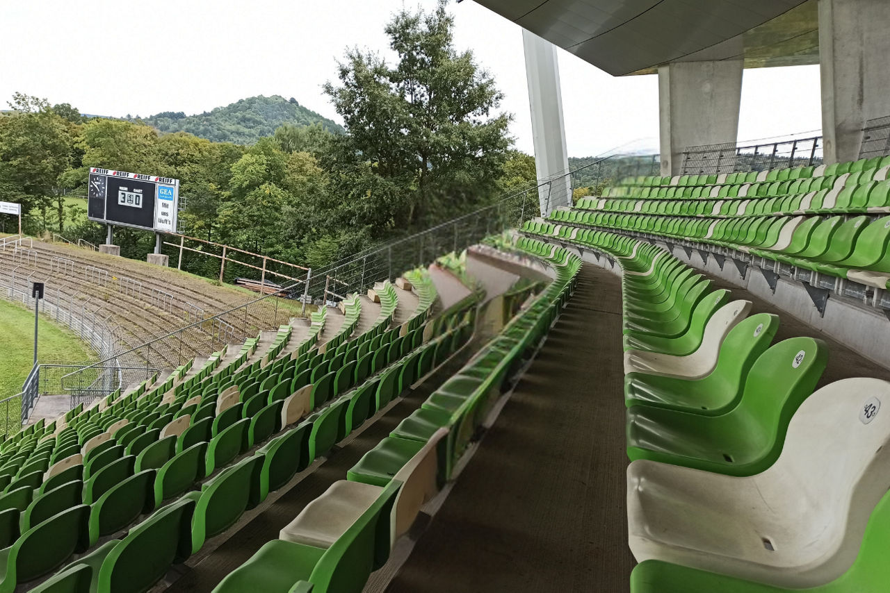 Blick auf die Haupttribüne des SSV Reutlingen