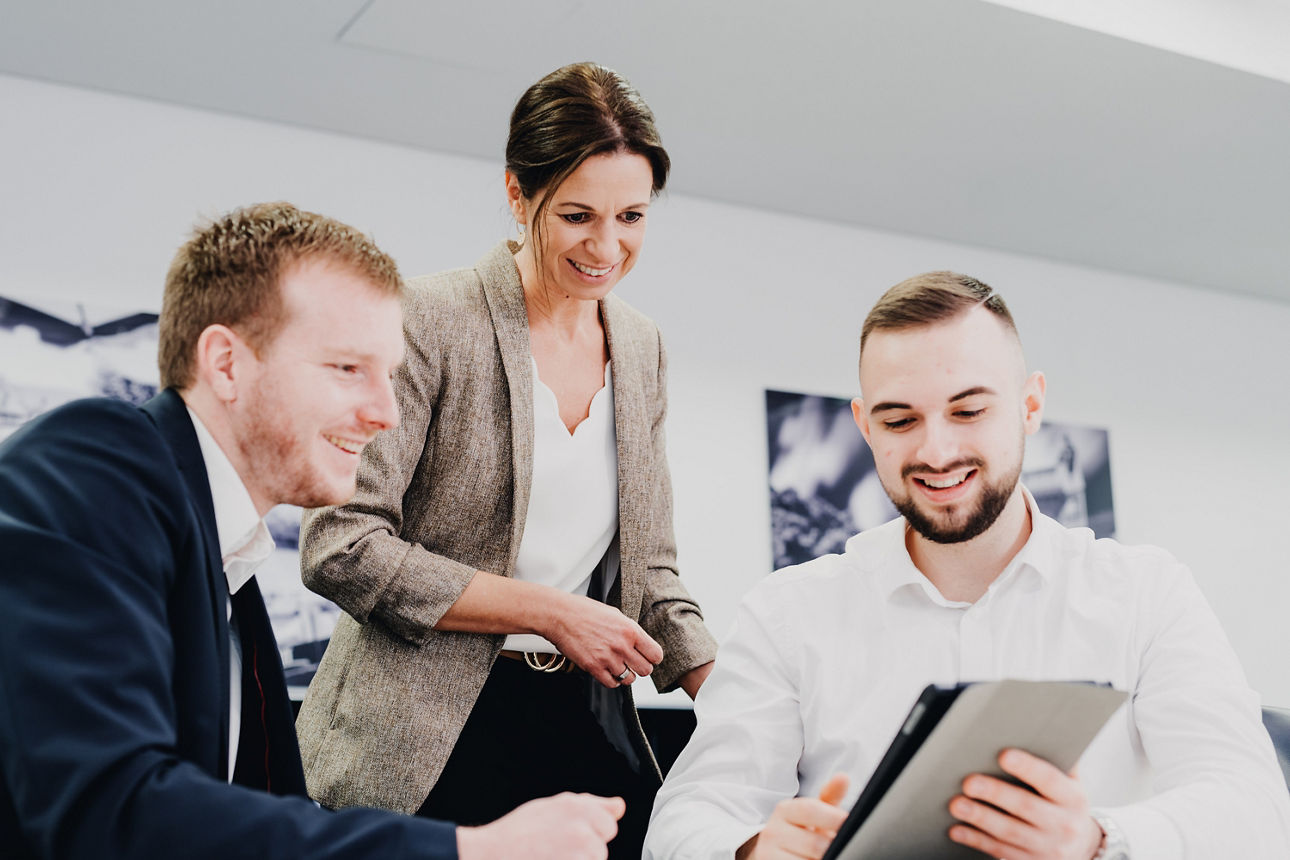 Mitarbeiter in einer Besprechung