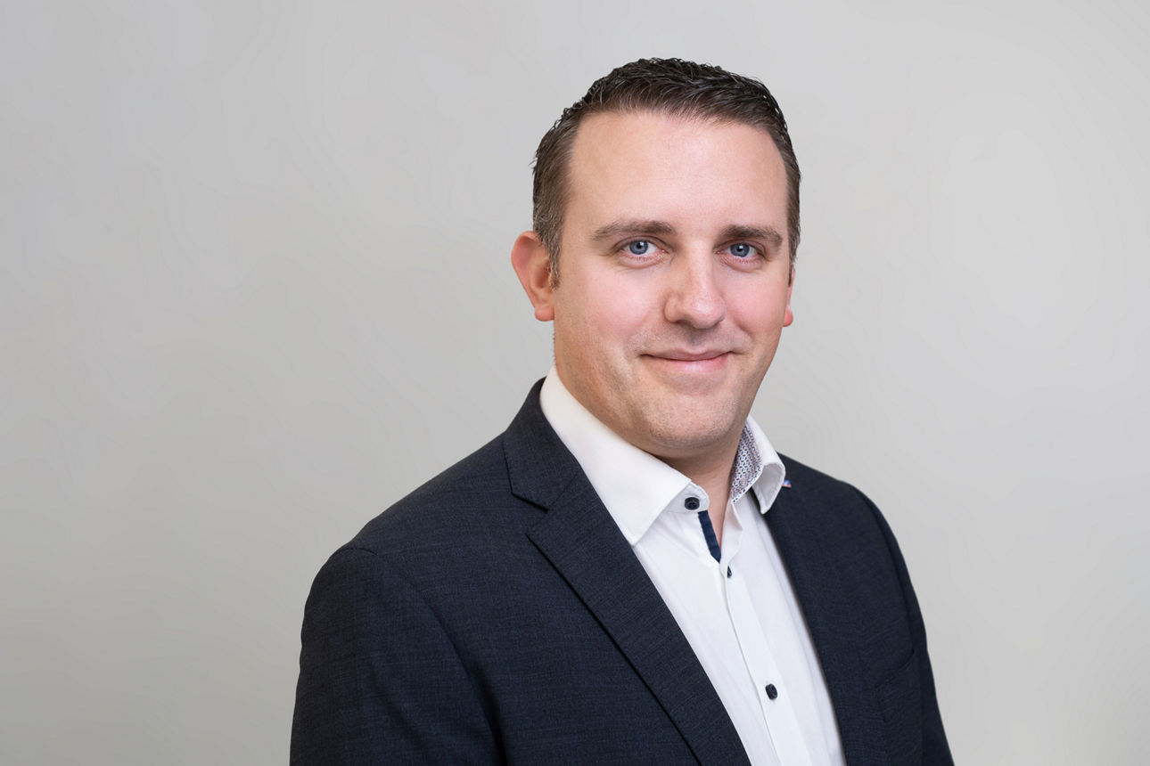 Portrait eines Mitarbeiters der Volksbank Erft eG