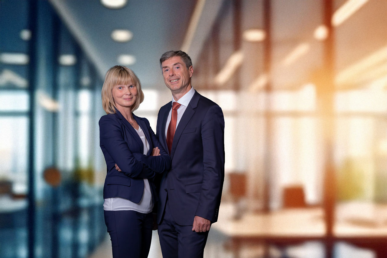 Uta Ritter und Andreas Hostalka, Vorstand der Volksbank Vogtland-Saale-Orla eG