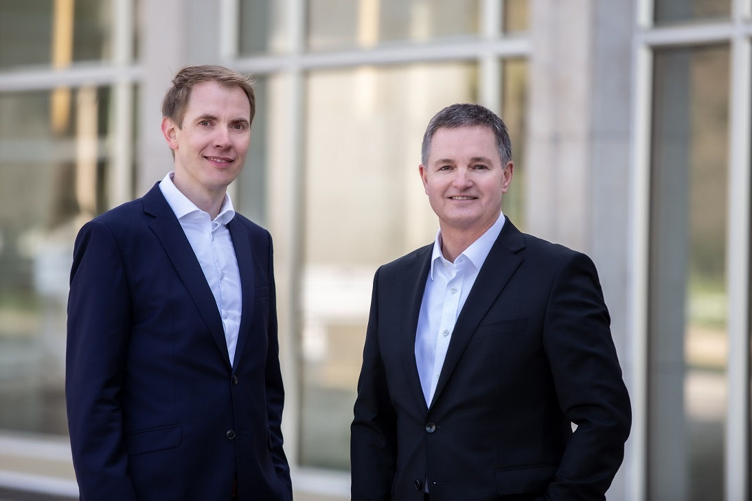 Der Vorstand der Volksbank Bad Salzuflen mit Matthias Smit (links) und Sprecher Matthias Kruse.