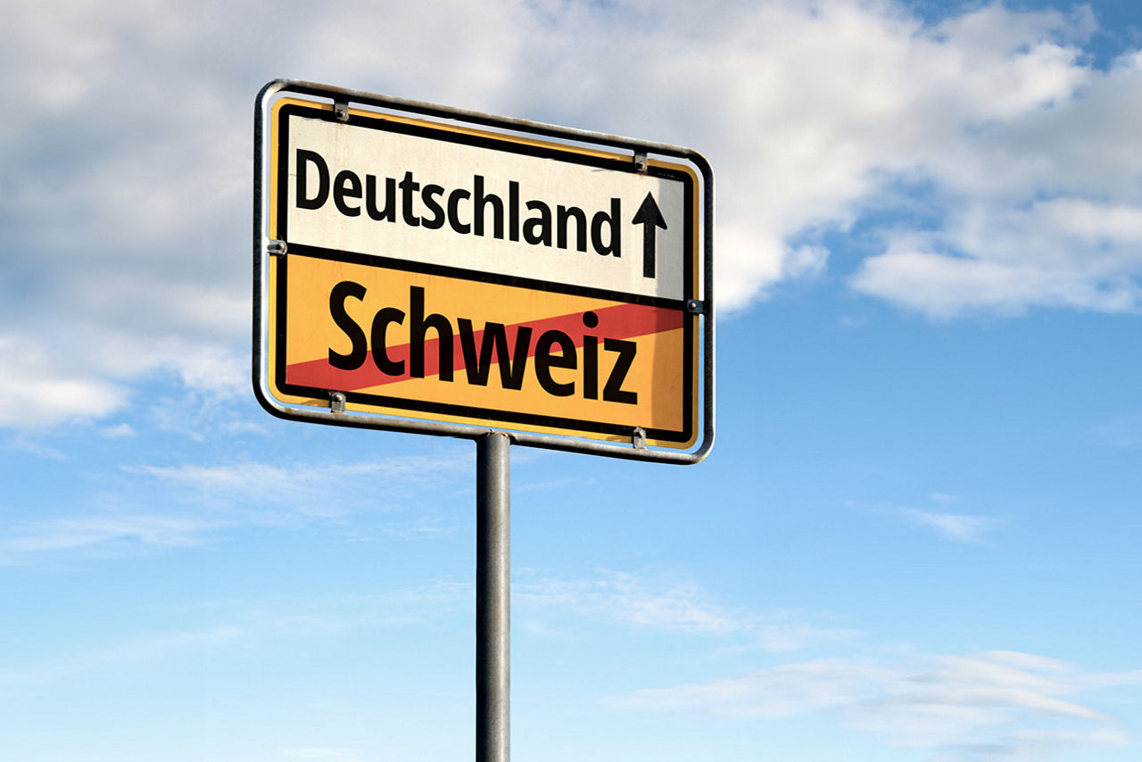 Ortschild mit der Aufschift Schweiz und Deutschland