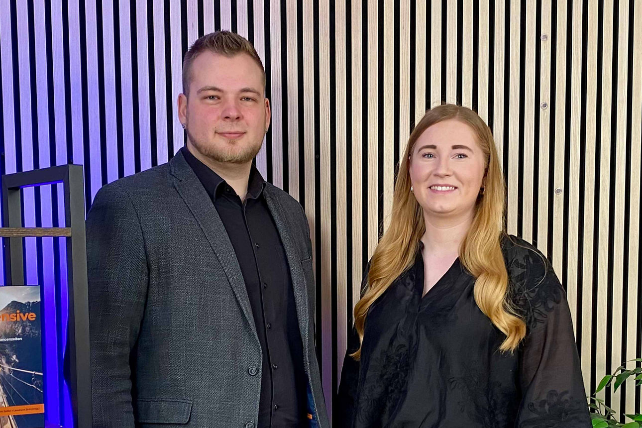 Ervolksrakate - Mann und Frau im Studio