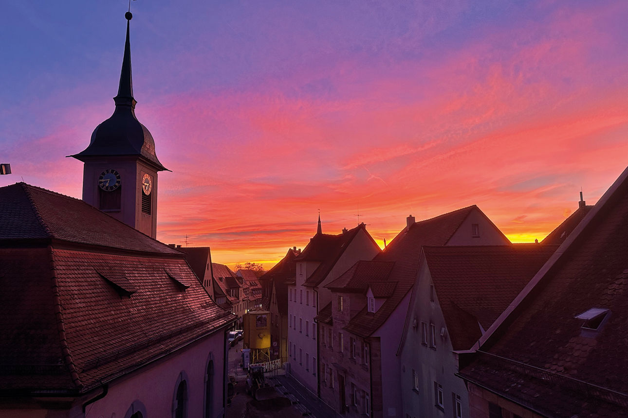 Panoramablick mit Sonnenuntergang über Schwabacher Innenstadt - Eva-Maria Hausmann