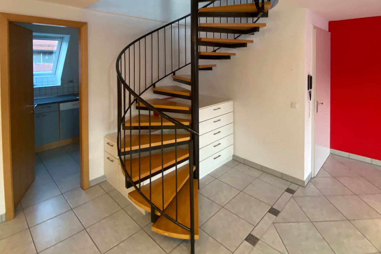 Flur mit Wendeltreppe