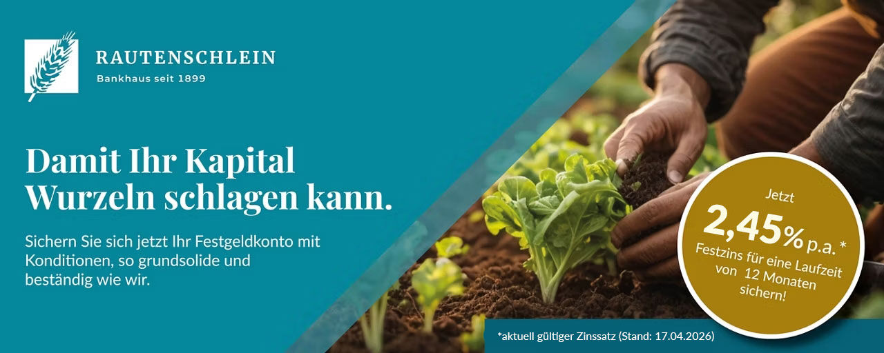 Hände, die auf einem Feld Salat ernten und Text: Festzins 2,45%