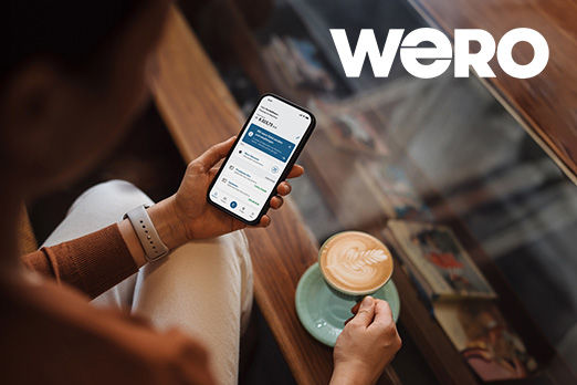 Freude über wero am Tisch
