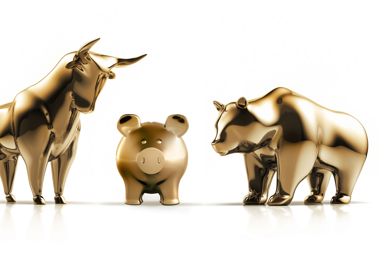 goldener Bulle mit Sparschein und Bär