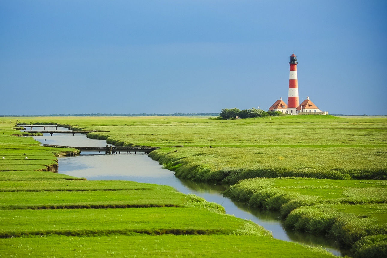 Leuchtturm symbolisiert die Seite Sitemap mit der Übersicht aller Seiten auf der Homepage