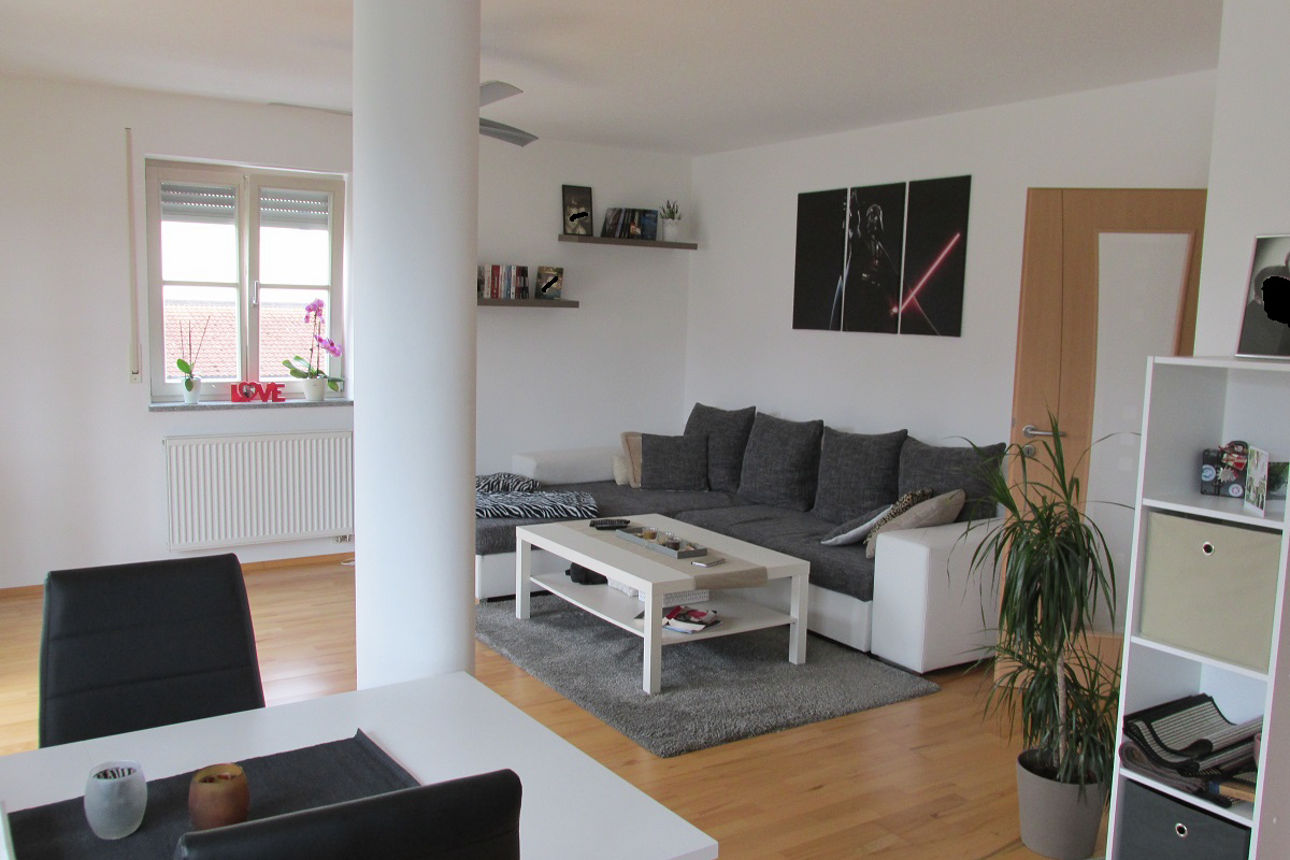 RARITÄT! MODERNE WOHLFÜHLWOHNUNG FÜR AUTOLIEBHABER!