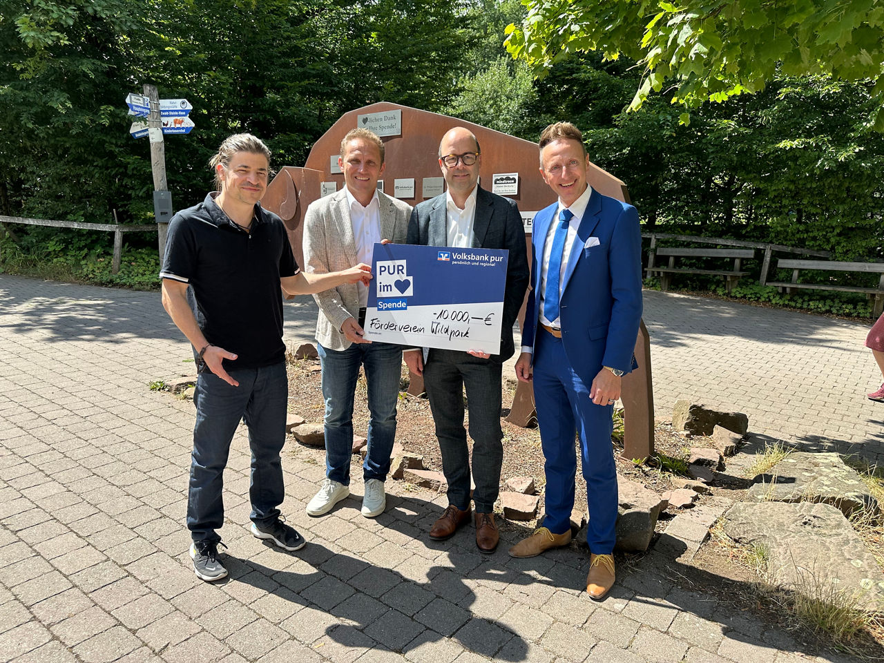 Foto der Spendenübergabe