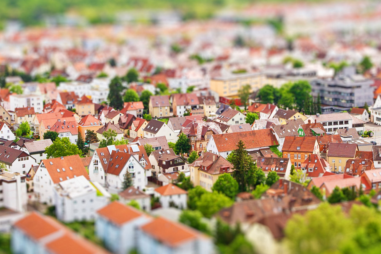 Ansicht auf eine Stadt mit vielen Häusern