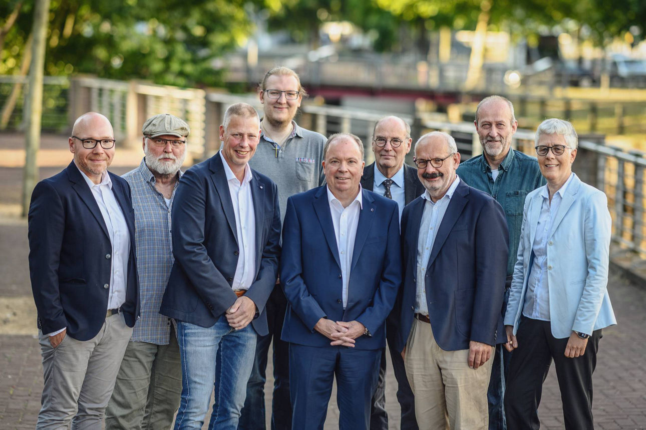 Gruppenfoto der Zukunftswerkstatt zum Thema: "Sechs Jahre Klimanotstand in Kleve"